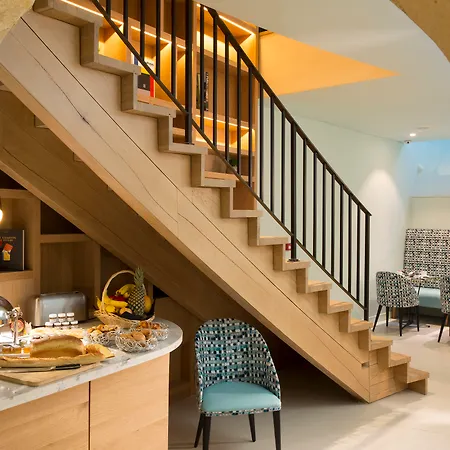 Artus Hotel