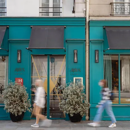 Artus 4* Paris