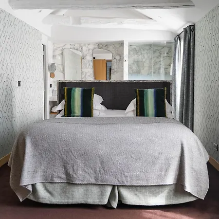 Artus Hotel 4*