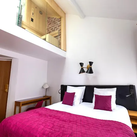 Artus Hotel 4*