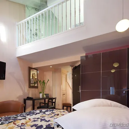 Artus 4* Paris