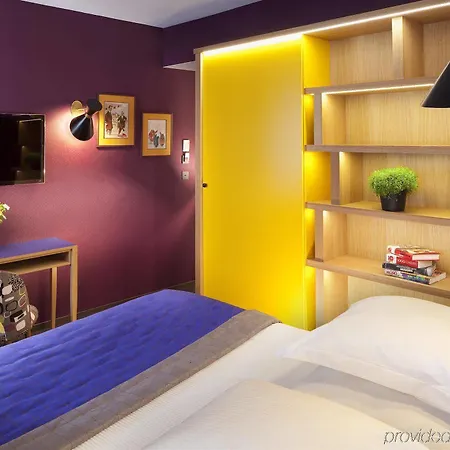 Artus 4* Paris